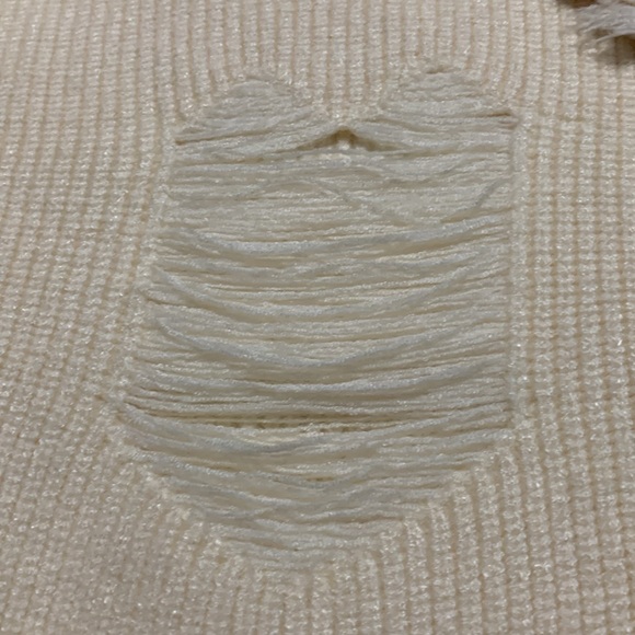 POL Cream Distressed Sweater S - Picture 11 of 12